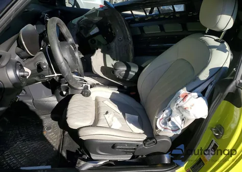 2022 Mini Cooper z USA, uszkodzony, nr VIN WMW23DL01N3N43301